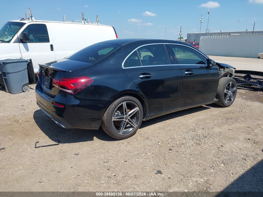 2021 Mercedes-Benz A 220 VIN: W1K3G4EB5MJ314985 Lot: 39585136