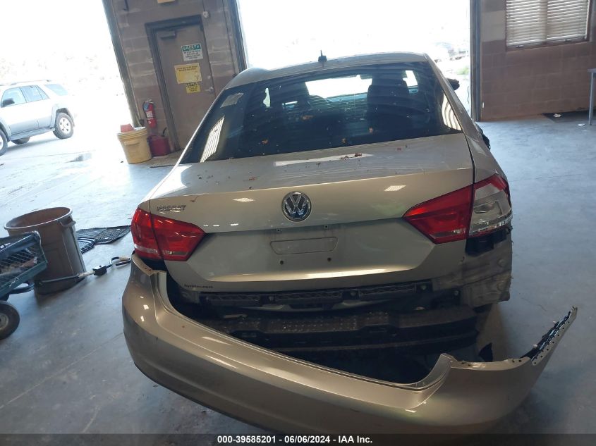 2012 Volkswagen Passat 2.5L S VIN: 1VWAH7A34CC022047 Lot: 39585201