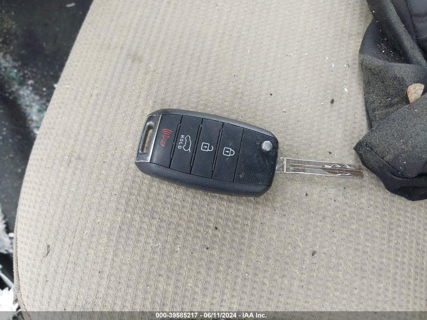 2015 Kia Sorento Lx VIN: 5XYKTCA67FG561593 Lot: 39585217