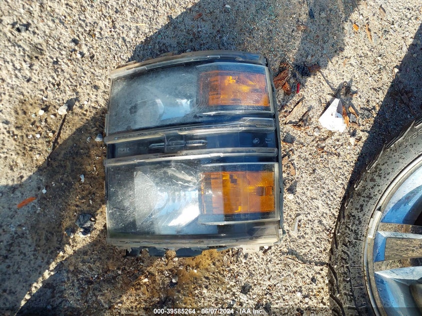 2015 Chevrolet Silverado 1500 2Lt VIN: 3GCUKREC5FG518905 Lot: 39585264