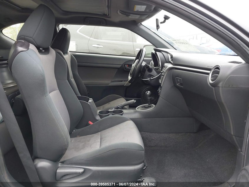 2015 Scion Tc VIN: JTKJF5C7XFJ010488 Lot: 39585371