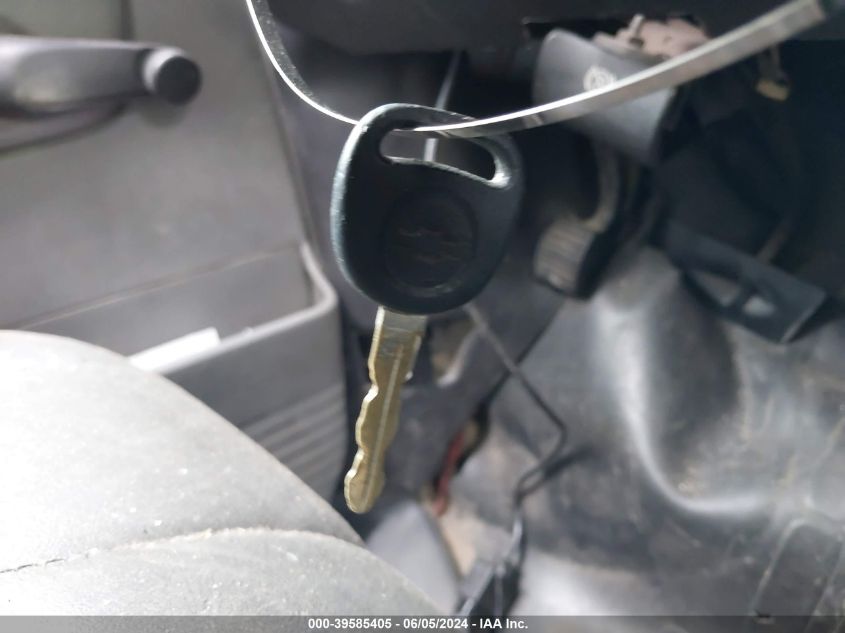 2006 Chevrolet Express Work Van VIN: 1GCFG15XX61194220 Lot: 39585405