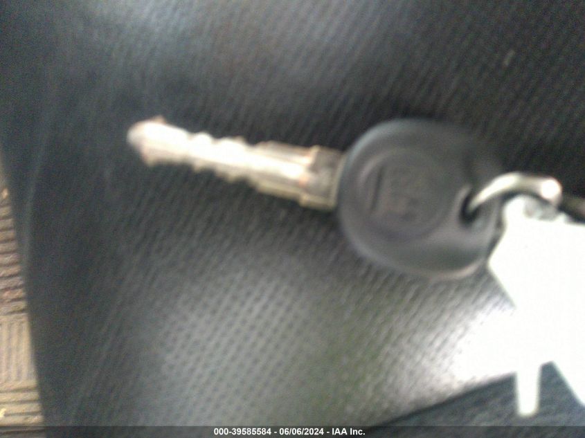 2011 Chevrolet Tahoe Ltz VIN: 1GNSKCE03BR365355 Lot: 39585584