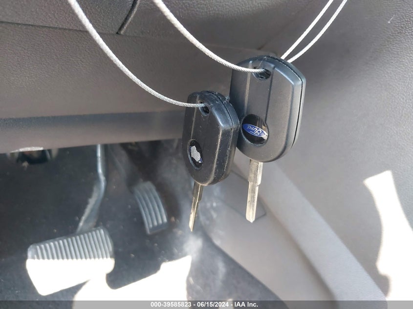 2017 Ford Escape S VIN: 1FMCU0F7XHUE02520 Lot: 39585823