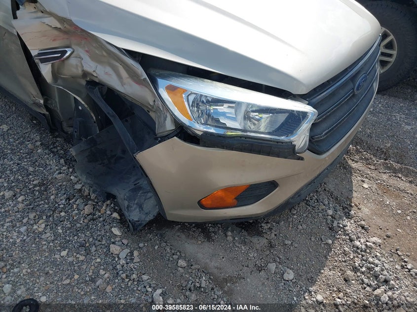 2017 Ford Escape S VIN: 1FMCU0F7XHUE02520 Lot: 39585823