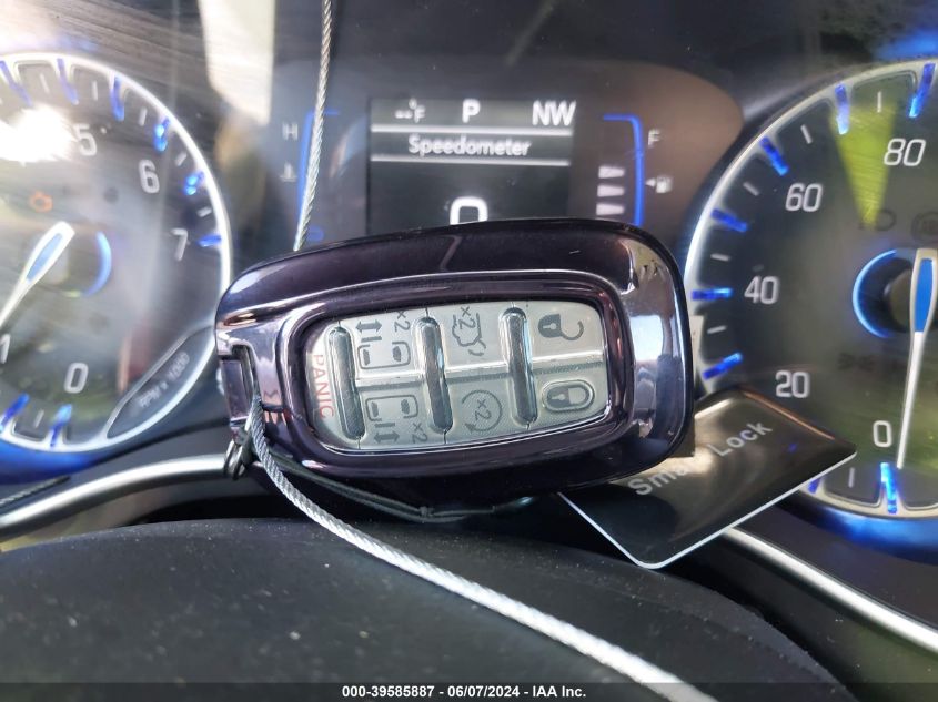 2020 Chrysler Pacifica Touring L VIN: 2C4RC1BGXLR229715 Lot: 39585887