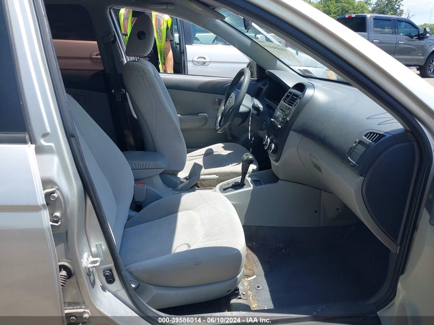 2009 Kia Spectra Lx VIN: KNAFE222395639654 Lot: 39586014