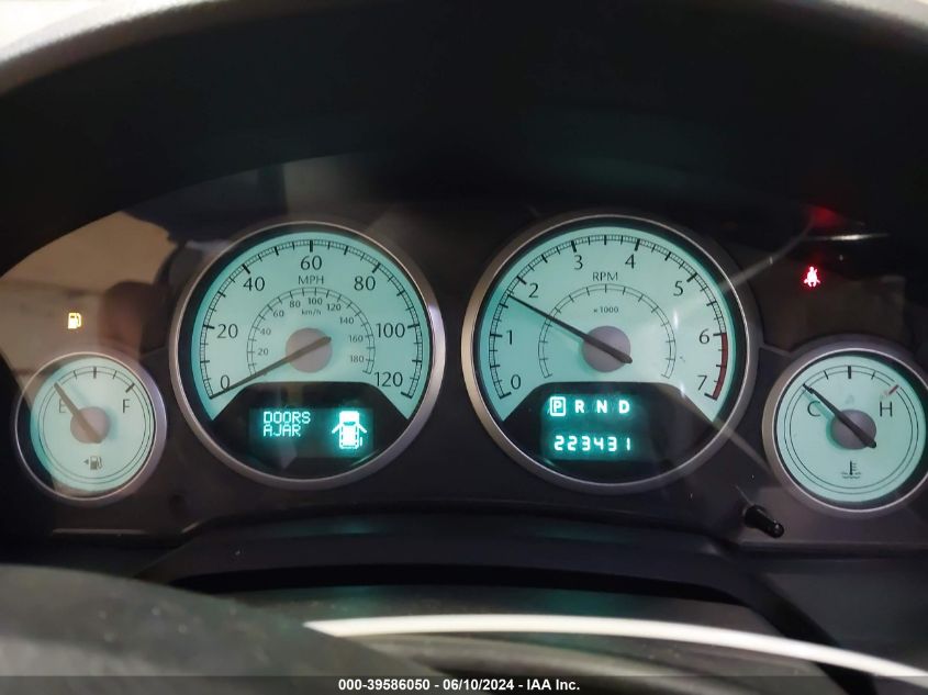 2010 Chrysler Town & Country Touring Plus VIN: 2A4RR8D10AR398066 Lot: 39586050