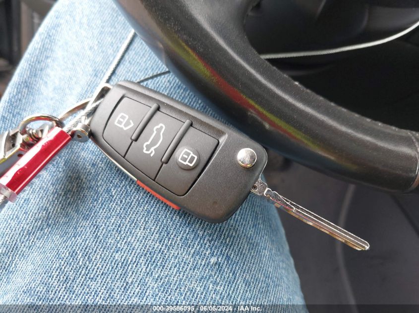 2014 Audi Q7 3.0T Premium VIN: WA1LGAFE0ED006585 Lot: 39586095