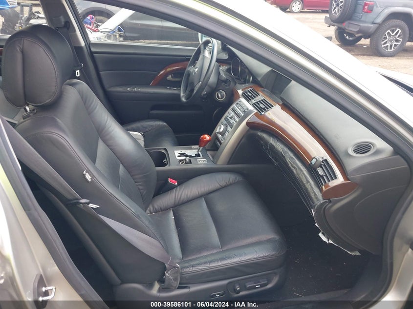 2005 Acura Rl 3.5 VIN: JH4KB16555C014993 Lot: 39586101