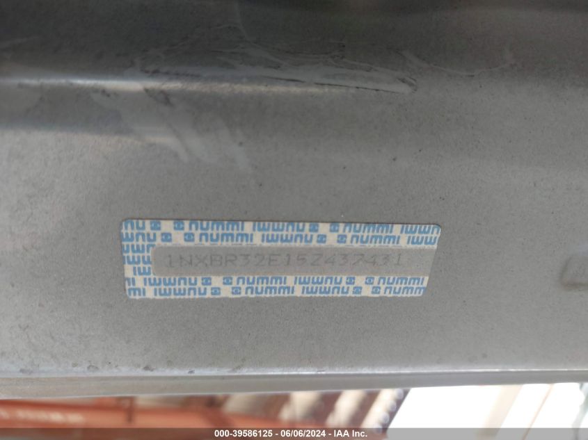 2005 Toyota Corolla Le VIN: 1NXBR32E15Z437431 Lot: 39586125