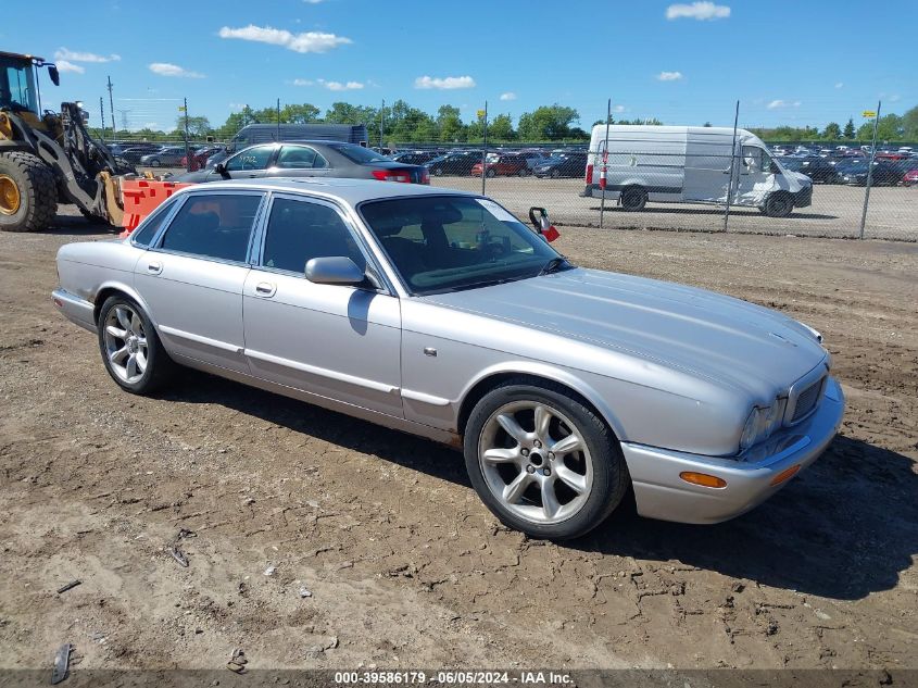 SAJDA15BX2MF46271 2002 Jaguar Xjr