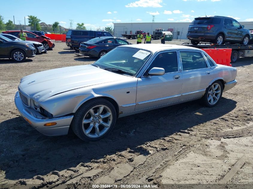 SAJDA15BX2MF46271 2002 Jaguar Xjr