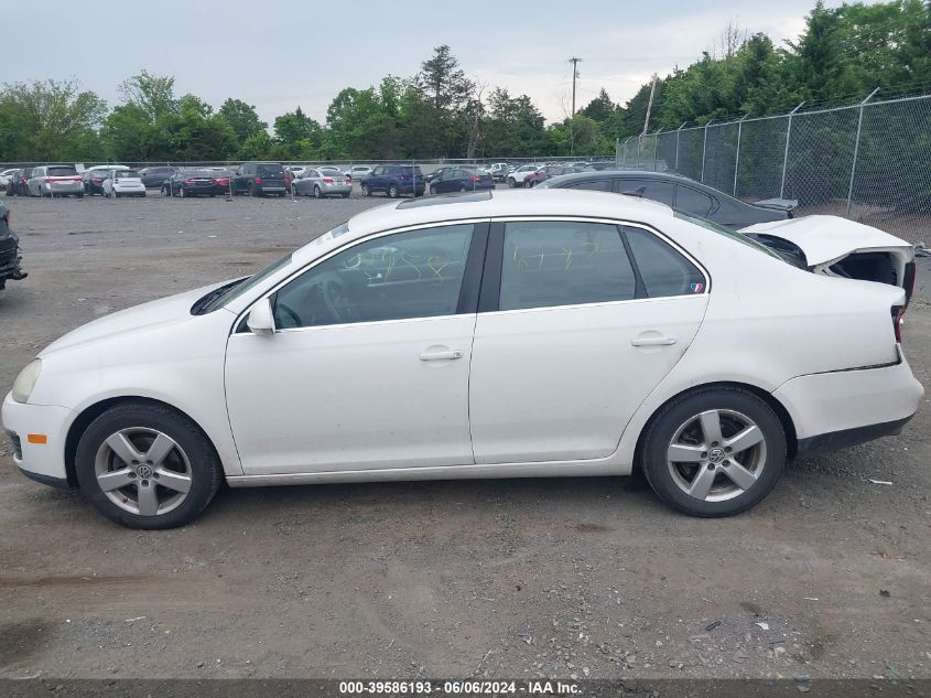 2009 Volkswagen Jetta Se/Sel VIN: 3VWRZ71K39M048721 Lot: 39586193