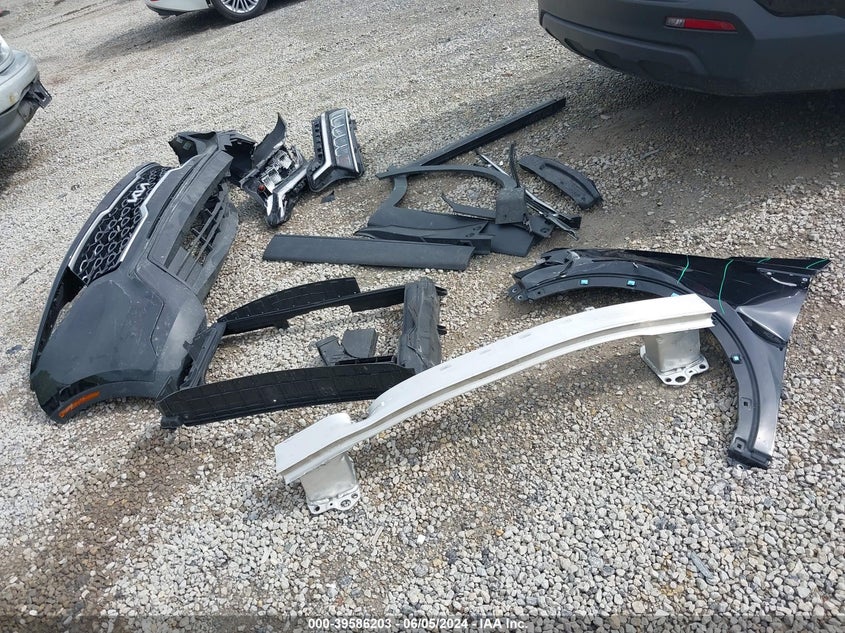 2023 Kia Sorento Lx VIN: 5XYRG4LC2PG190159 Lot: 39586203