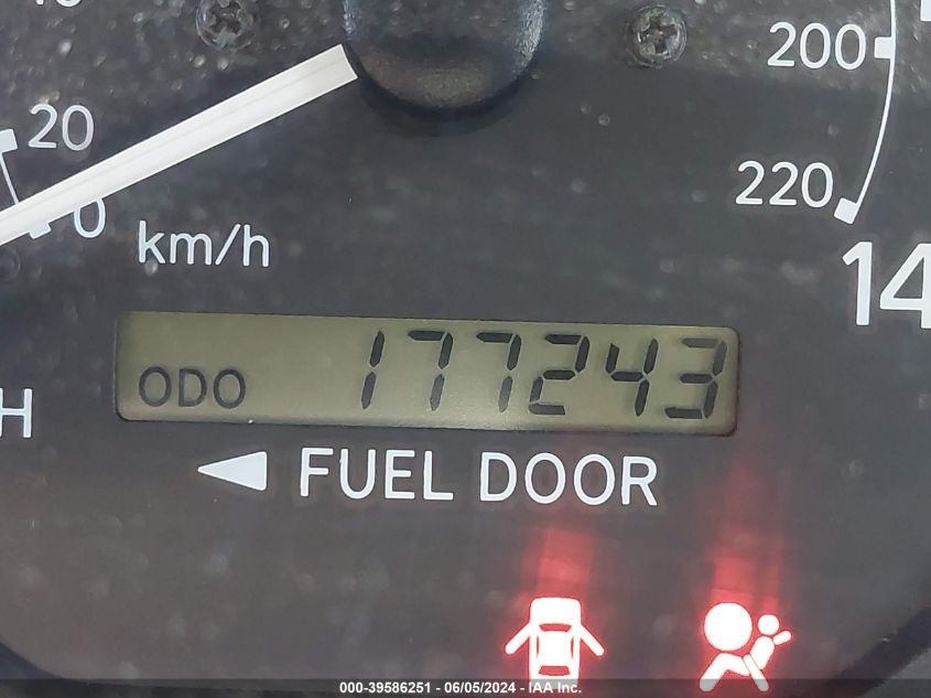 2000 Toyota Camry Ce VIN: 4T1BG22K7YU988439 Lot: 39586251