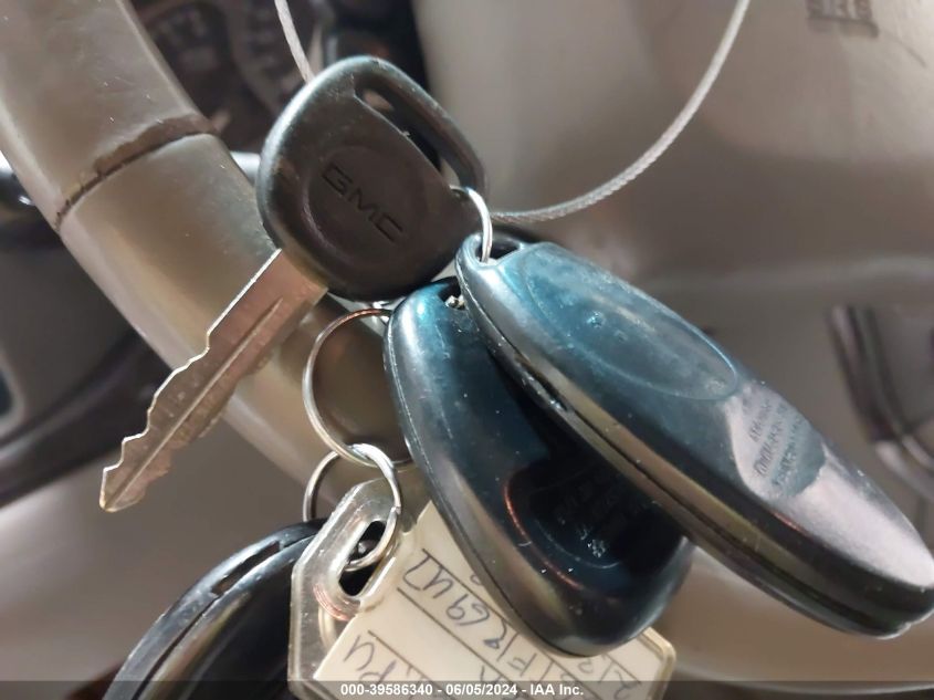 2002 GMC Sierra 1500 Denali VIN: 2GTFK69U721361343 Lot: 39586340