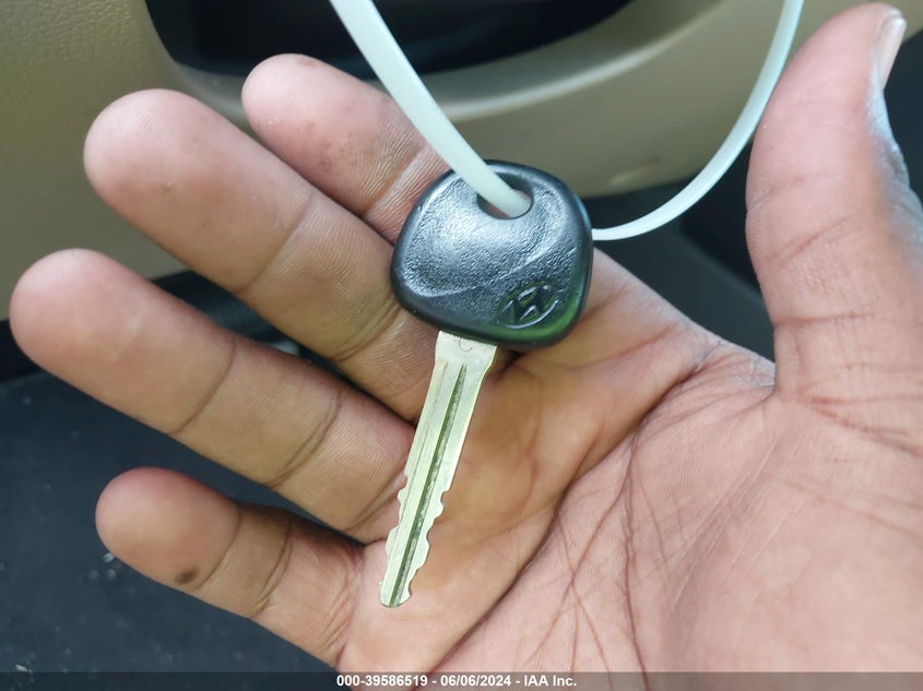 2012 Hyundai Elantra Gls (Ulsan Plant) VIN: KMHDH4AE3CU261174 Lot: 39586519