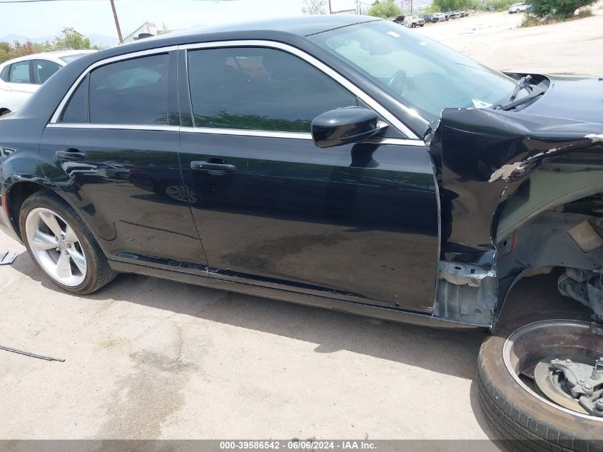 2015 Chrysler 300 Limited VIN: 2C3CCAAG1FH867907 Lot: 39586542