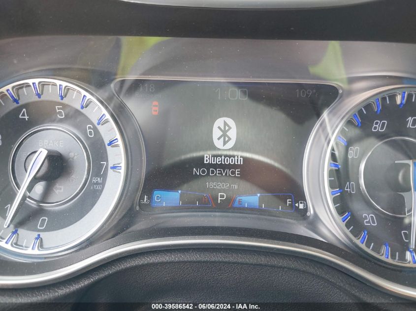 2015 Chrysler 300 Limited VIN: 2C3CCAAG1FH867907 Lot: 39586542