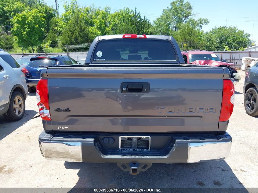 2018 Toyota Tundra Sr5 5.7L V8 VIN: 5TFDW5F17JX713418 Lot: 39586716