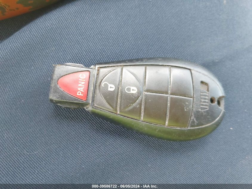 2013 Dodge Grand Caravan Sxt VIN: 2C4RDGCG1DR688227 Lot: 39586722