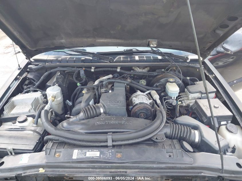 1998 GMC Sonoma Sl VIN: 1GTCS1442W8517949 Lot: 39586893