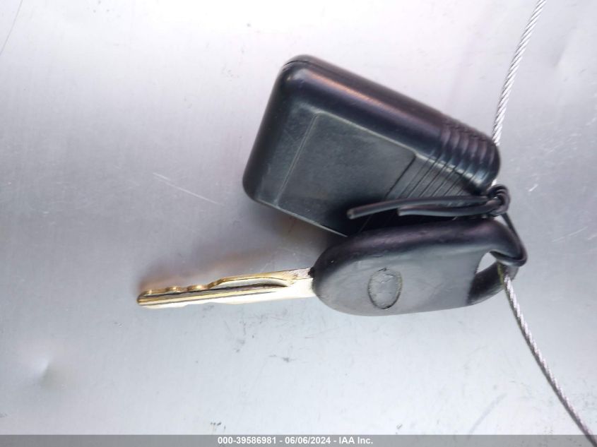 2001 Ford Explorer Sport Trac VIN: 1FMZU67E41UC04130 Lot: 39586981