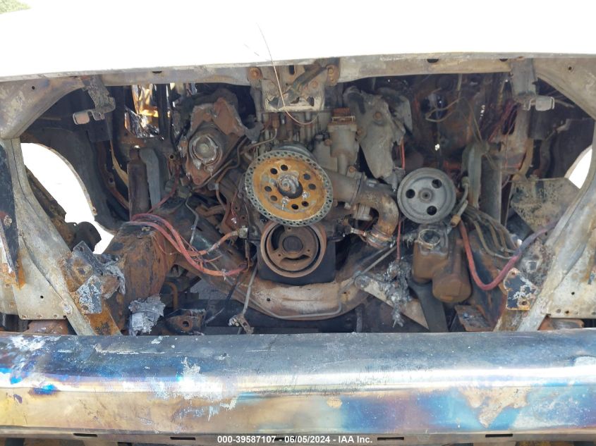 2001 Ford F-350 Lariat/Xl/Xlt VIN: 1FTSW31F11EC03690 Lot: 39587107