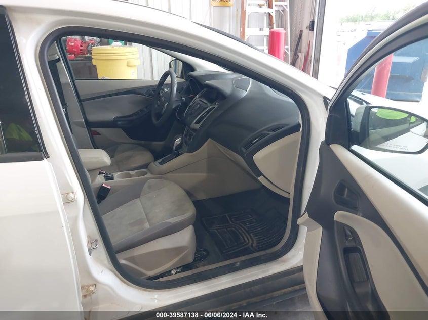 2012 FORD FOCUS auction photo 5