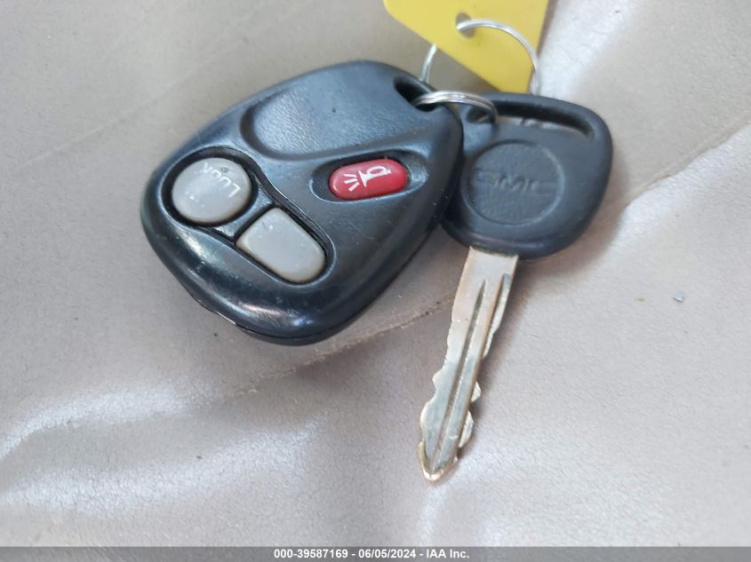 2001 GMC Sierra 1500 C3 VIN: 2GTEK69U611364521 Lot: 39587169