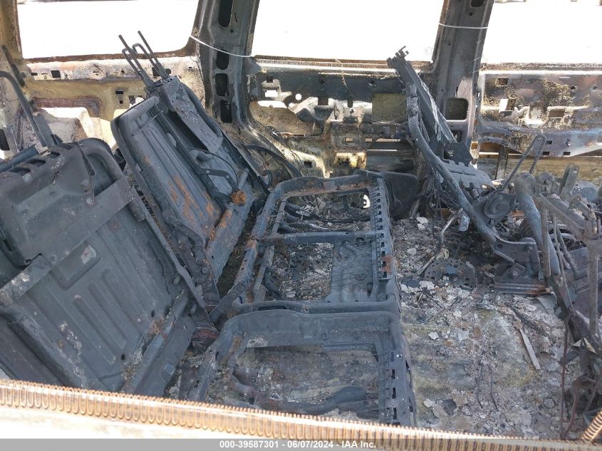 2001 GMC Yukon Slt VIN: 1GKEC13T11J260450 Lot: 39587301