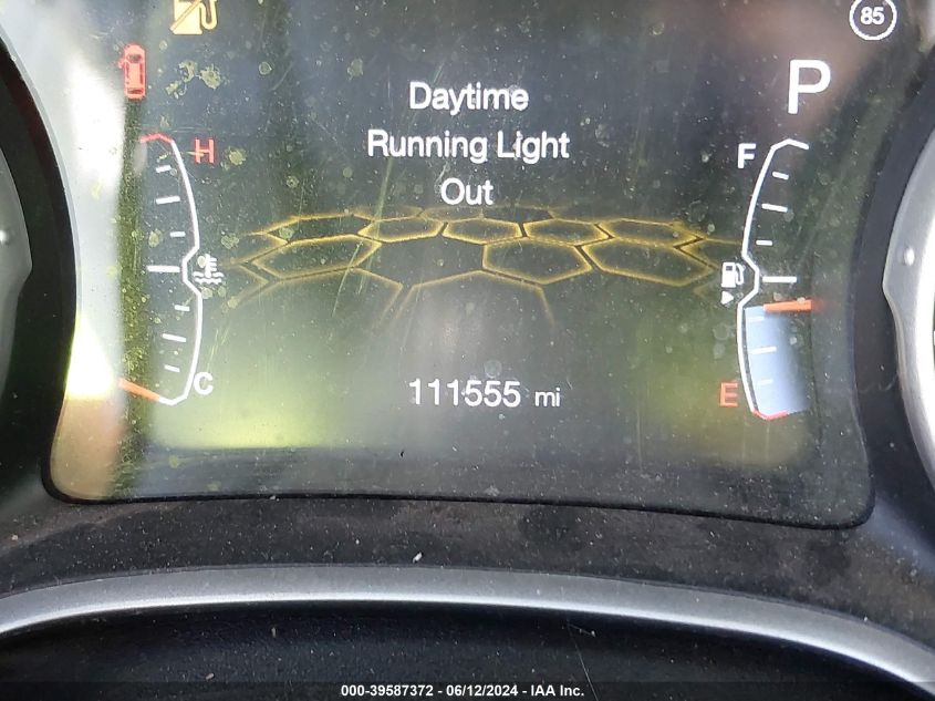 2019 Jeep Compass Latitude 4X4 VIN: 3C4NJDBB3KT818353 Lot: 39587372