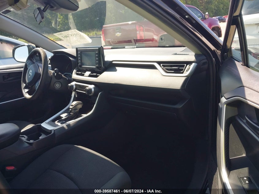 2019 TOYOTA RAV4 LE - 2T3H1RFV8KW026495