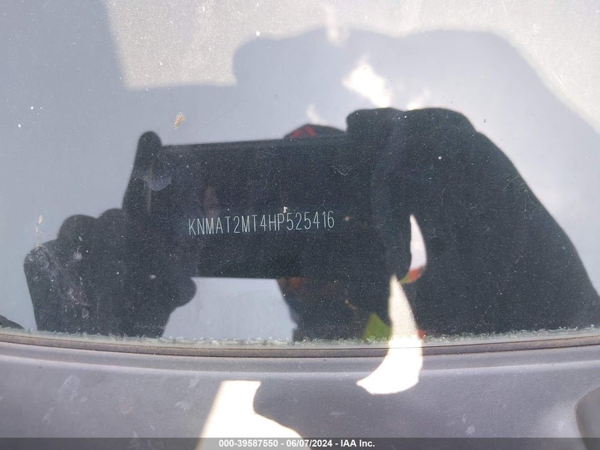 2017 Nissan Rogue S VIN: KNMAT2MT4HP525416 Lot: 39587550