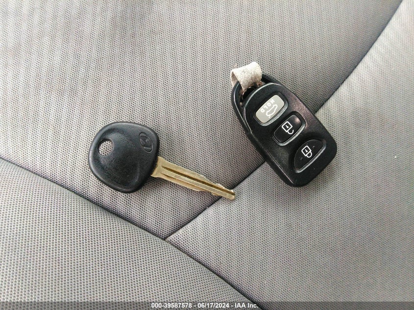 2013 Hyundai Elantra Gls VIN: KMHDH4AEXDU680656 Lot: 39587578