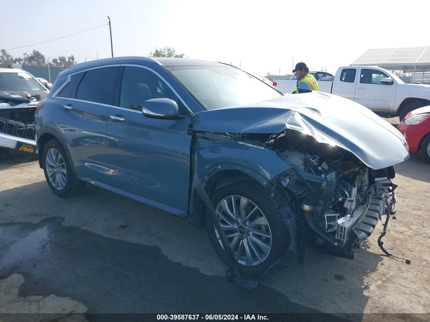VIN 3PCAJ5BA5PF120800 2023 INFINITI QX50 LUXE