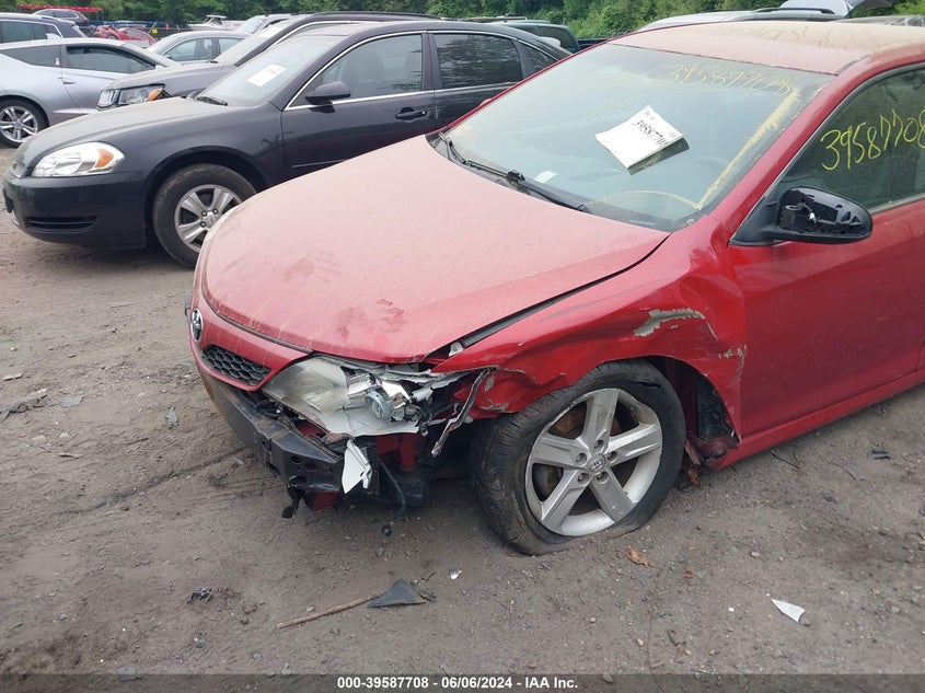 2014 Toyota Camry Se VIN: 4T1BF1FK2EU814832 Lot: 39587708