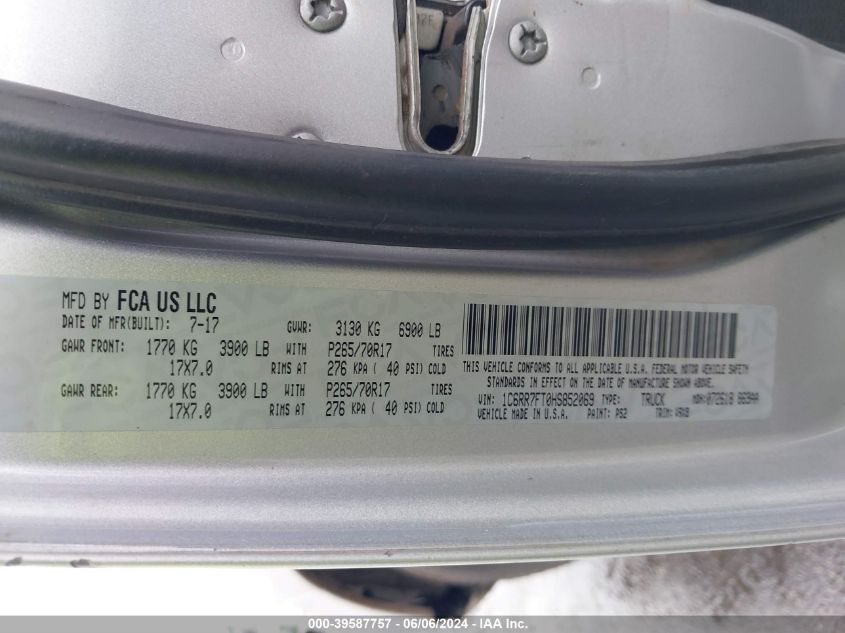 2017 Ram 1500 Express Quad Cab 4X4 6'4 Box VIN: 1C6RR7FT0HS852069 Lot: 39587757