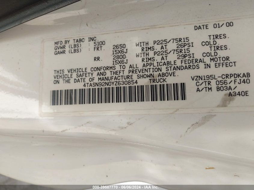 2000 Toyota Tacoma Prerunner V6 VIN: 4TASN92N0YZ630854 Lot: 39587770