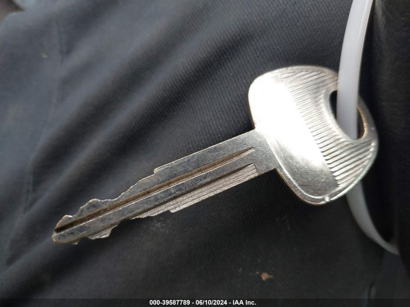 2004 Hyundai Elantra Gls/Gt VIN: KMHDN46D14U882147 Lot: 39587789