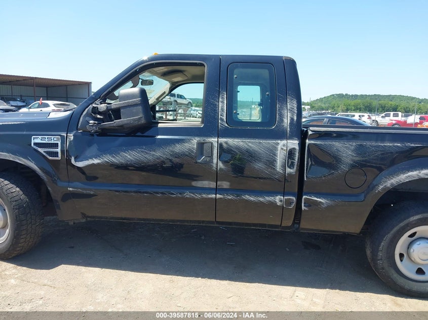 2009 Ford F-250 Lariat/Xl/Xlt VIN: 1FTNX20509EB16694 Lot: 39587815