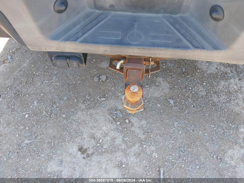 2009 Ford F-250 Lariat/Xl/Xlt VIN: 1FTNX20509EB16694 Lot: 39587815