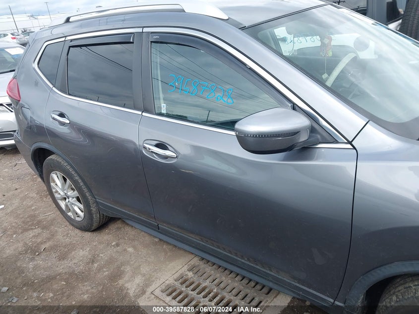 2018 Nissan Rogue Sv VIN: KNMAT2MVXJP597518 Lot: 39587828