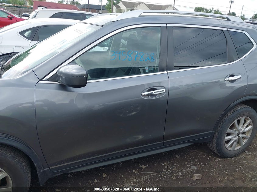 2018 Nissan Rogue Sv VIN: KNMAT2MVXJP597518 Lot: 39587828