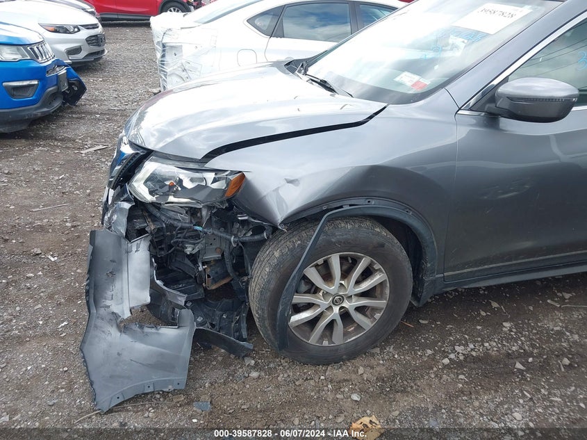 2018 Nissan Rogue Sv VIN: KNMAT2MVXJP597518 Lot: 39587828