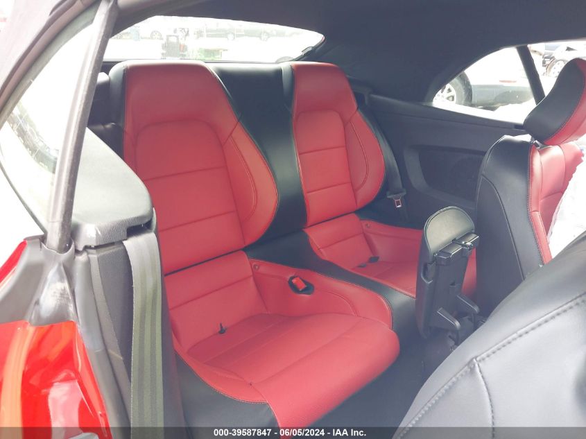 2019 Ford Mustang Ecoboost Premium VIN: 1FATP8UH6K5112529 Lot: 39587847