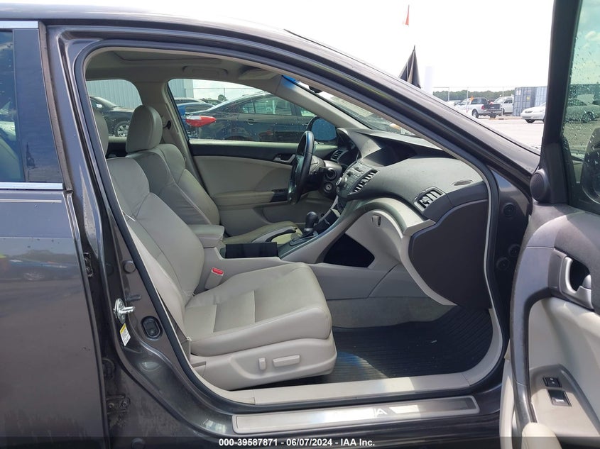 2010 Acura Tsx 2.4 VIN: JH4CU2F68AC035361 Lot: 39587871