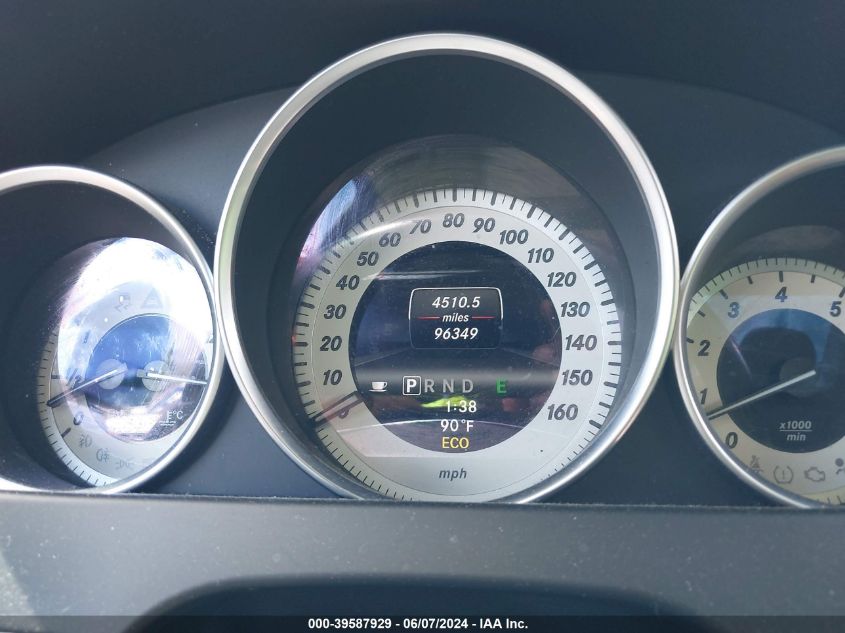 2013 Mercedes-Benz C 300 Luxury 4Matic/Sport 4Matic VIN: WDDGF8ABXDR267570 Lot: 39587929