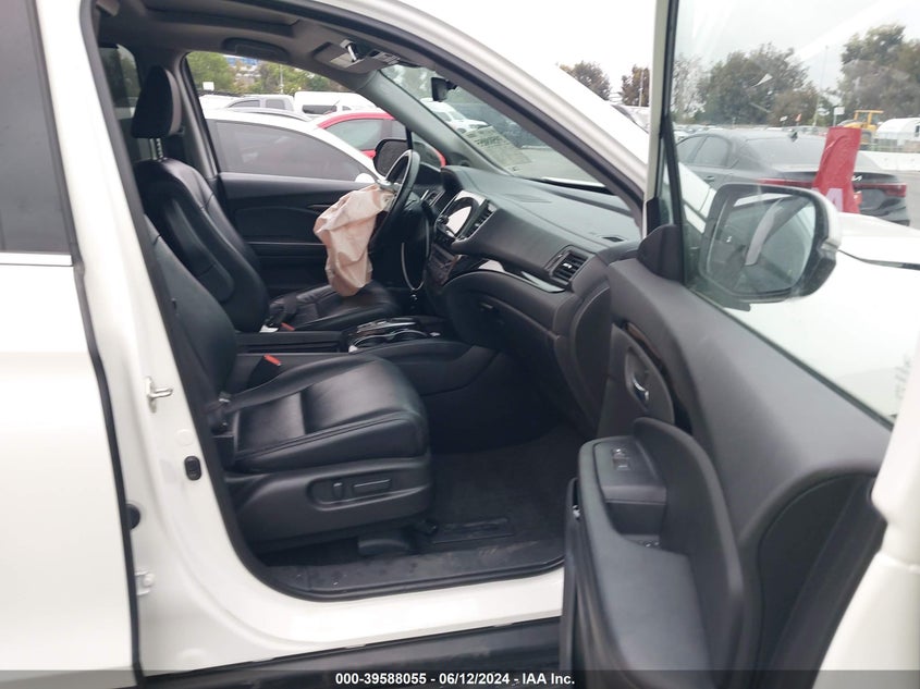 VIN 5FNYF5H9XKB026174 2019 HONDA PILOT TOURING
